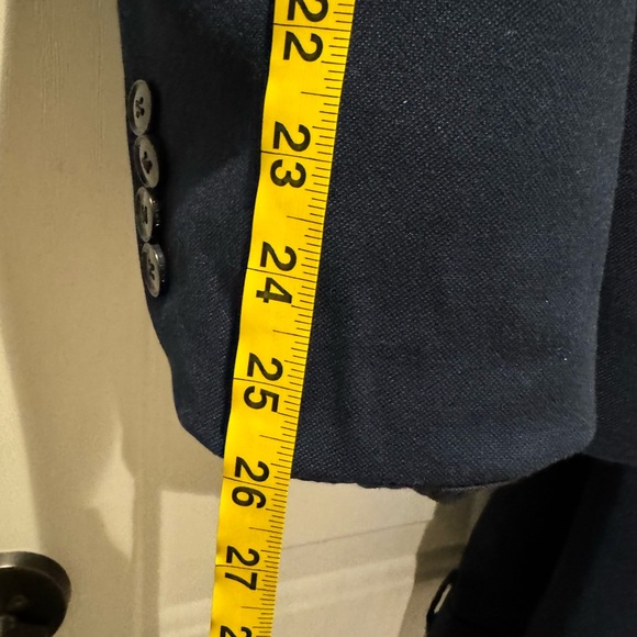 RW and Co suit for sale. Arms intended slightly. Size 46r - Picture 6 of 6